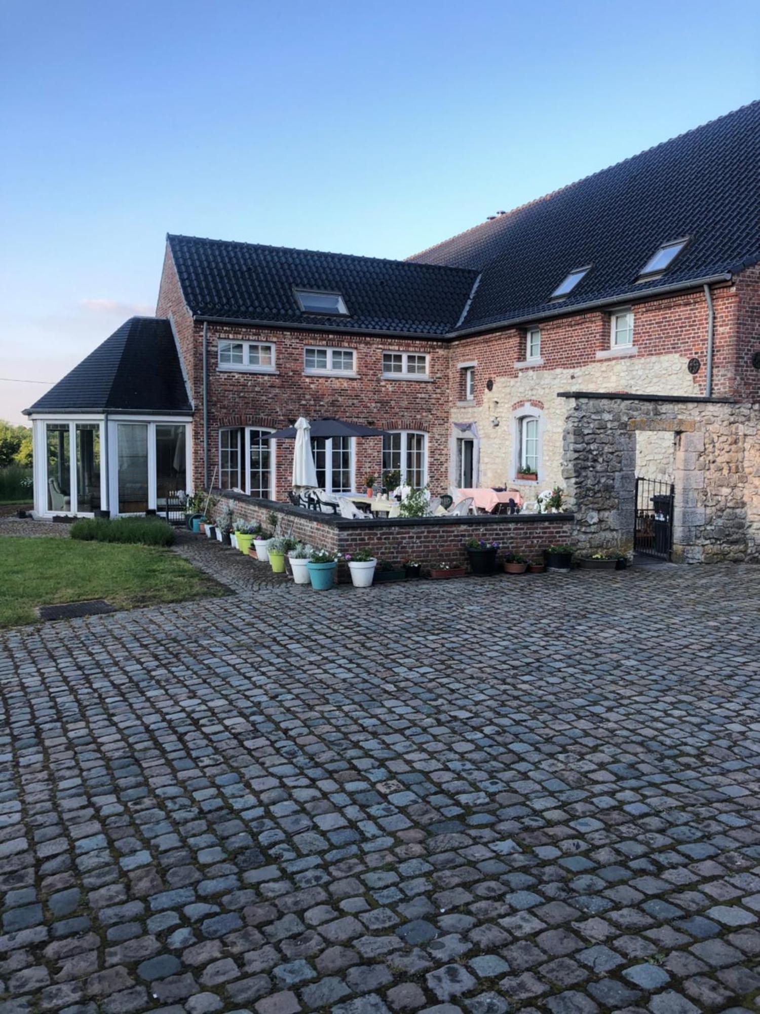 Ferme D'Herlaimont Chapelle-lez-Herlaimont Buitenkant foto